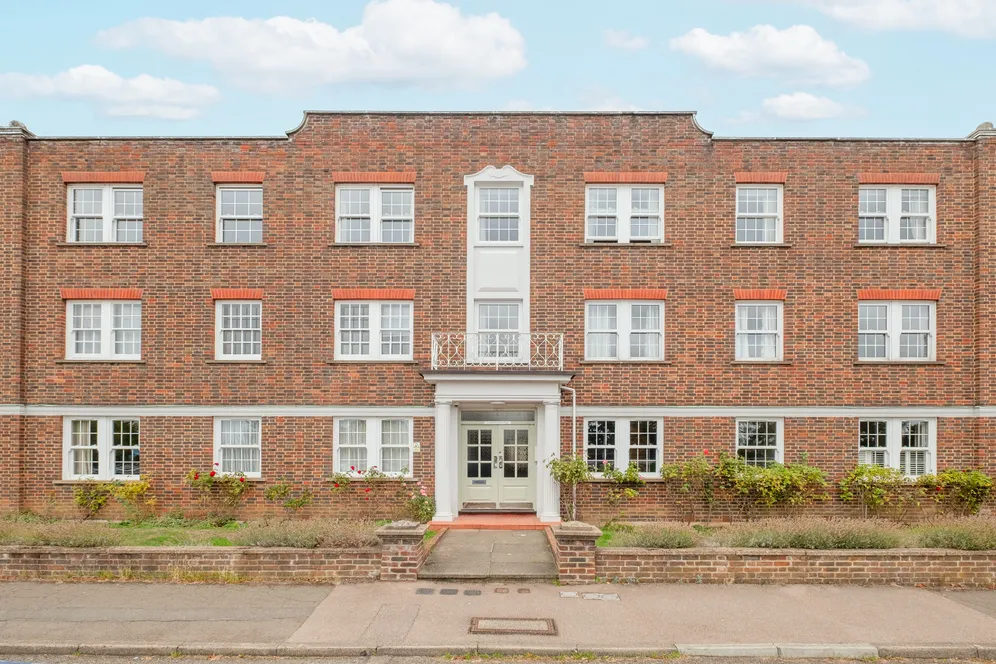 Home Park Walk, Kingston Upon Thames, KT1 photo 2