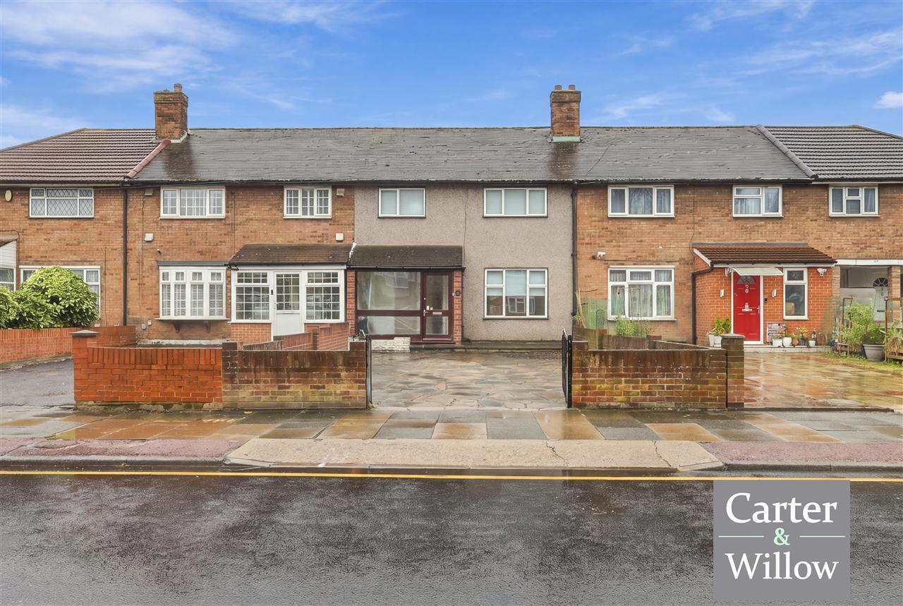 Charlton Crescent, Barking, Essex Image 2