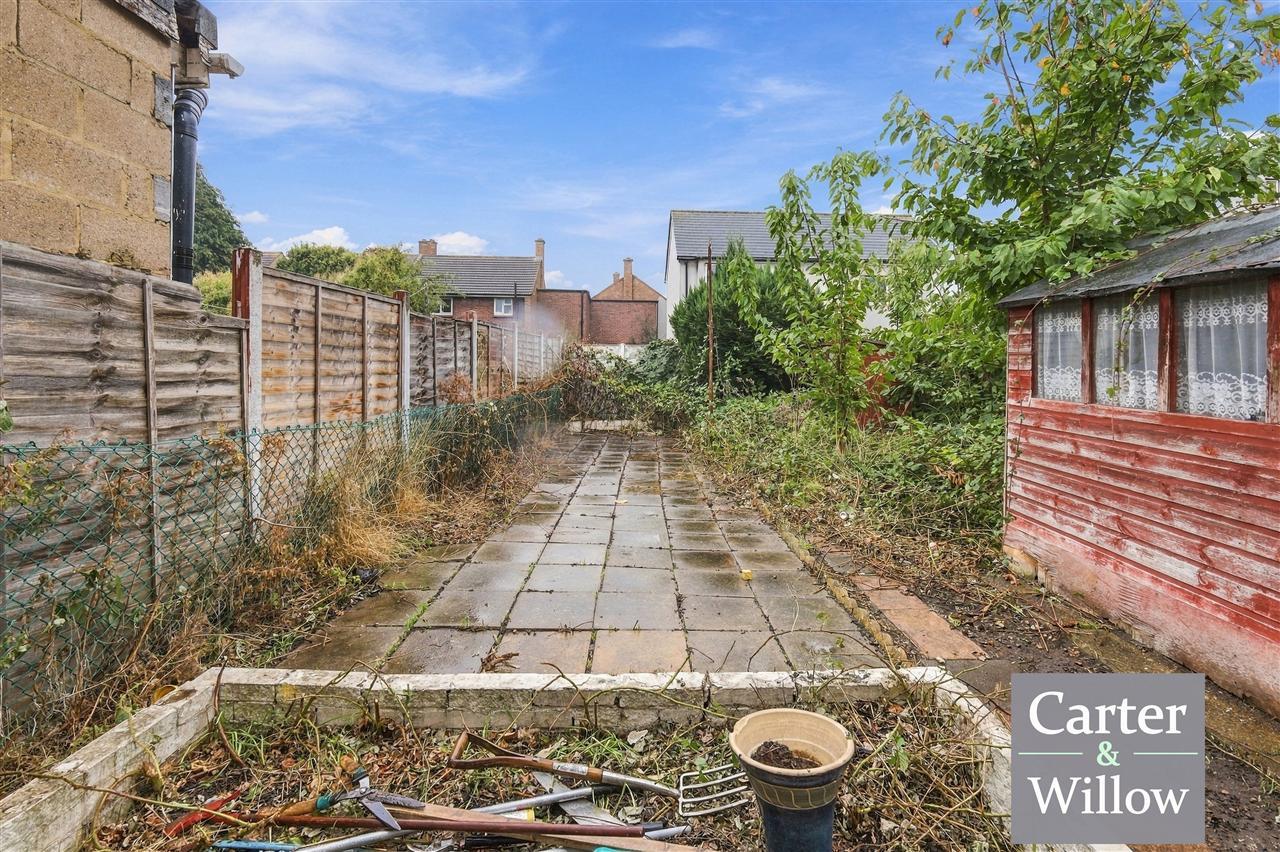 Charlton Crescent, Barking, Essex Image 20