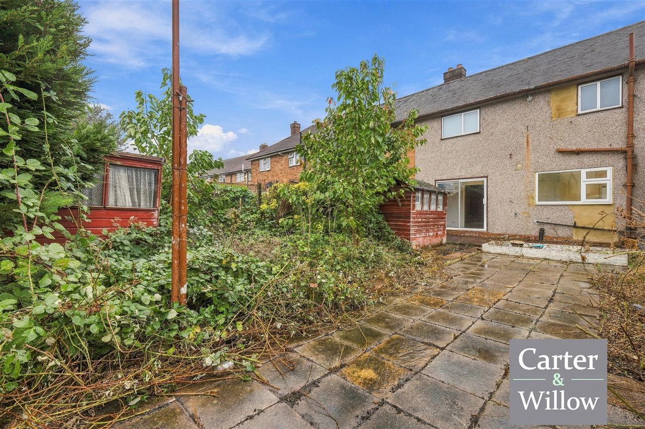 Charlton Crescent, Barking, Essex Image 21