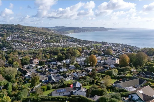 Clappentail Lane, Lyme Regis, DT7 photo 4