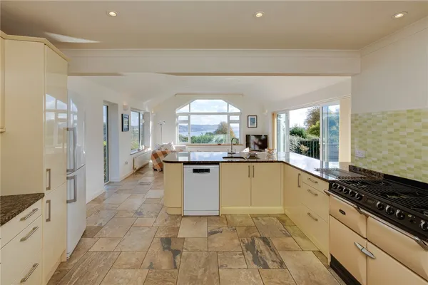 Clappentail Lane, Lyme Regis, DT7 photo 11