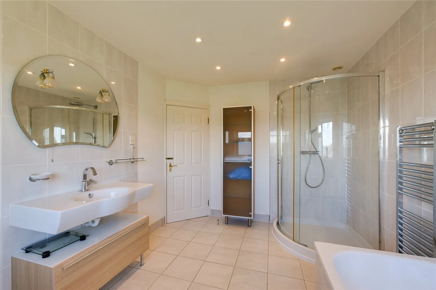 Clappentail Lane, Lyme Regis, DT7 photo 28