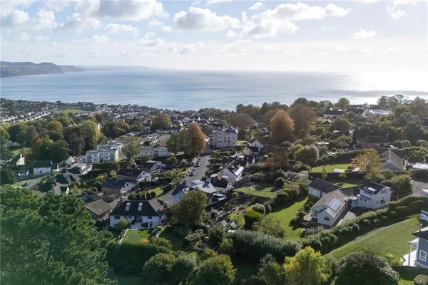 Clappentail Lane, Lyme Regis, DT7 photo 47