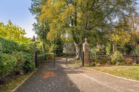 Betjeman Gardens Rickmansworth WD3