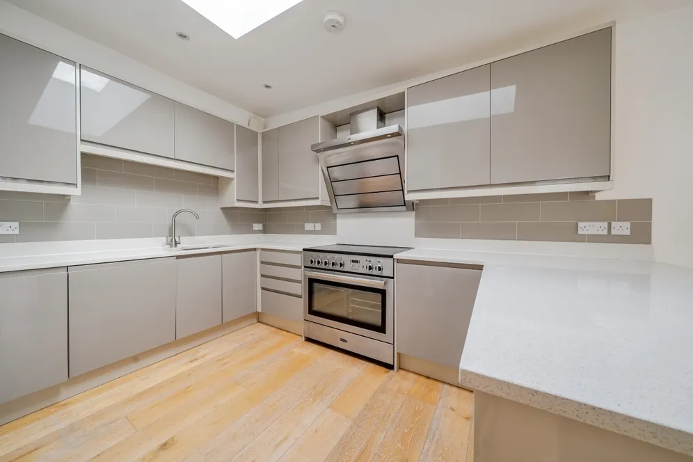 Maidenhead Road, Stratford-upon-Avon, CV37 photo 2