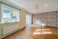 Clement Court, Chawton, GU34 photo 3