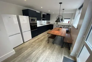 Main property image
