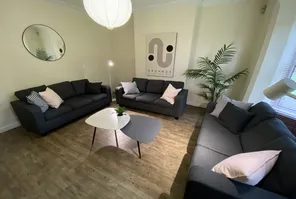 Main property image
