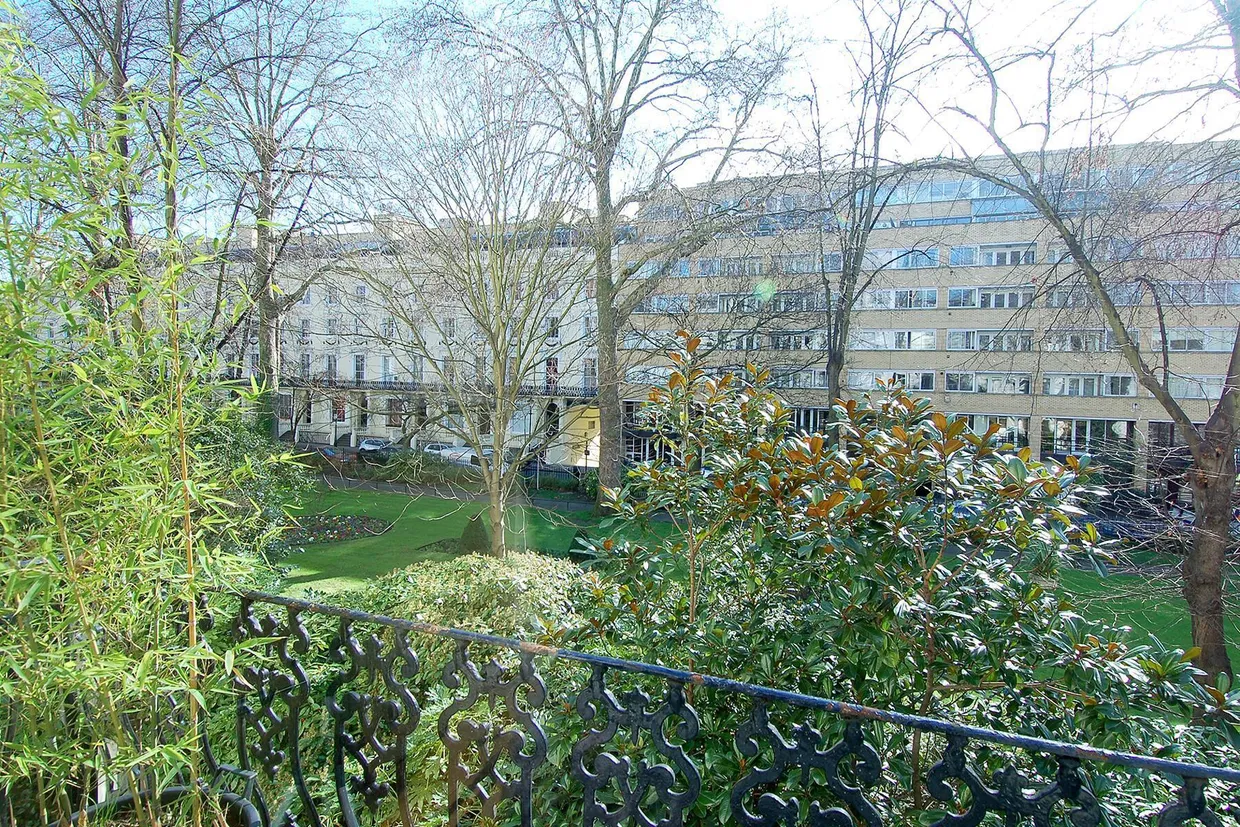 Porchester Square Bayswater W2 photo 5