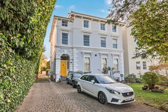 Evesham Road Cheltenham GL52
