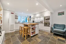 Blenheim Place Brighton BN1 photo 2