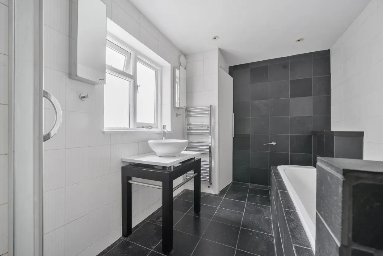 Blenheim Place Brighton BN1 photo 9