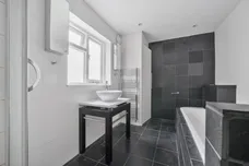 Blenheim Place Brighton BN1 photo 9