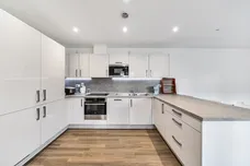 Farnsworth Drive Edgware HA8 photo 2