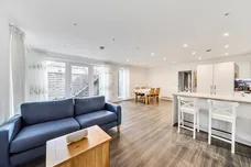 Farnsworth Drive Edgware HA8 photo 4