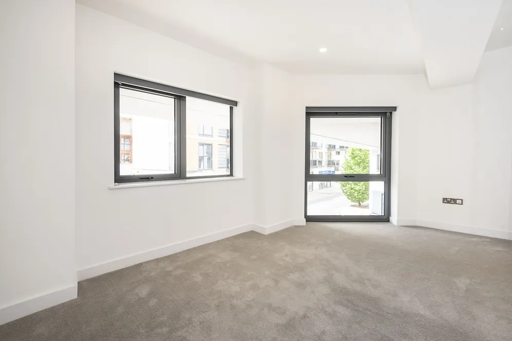 St. Marys Road Surbiton KT6 photo 14