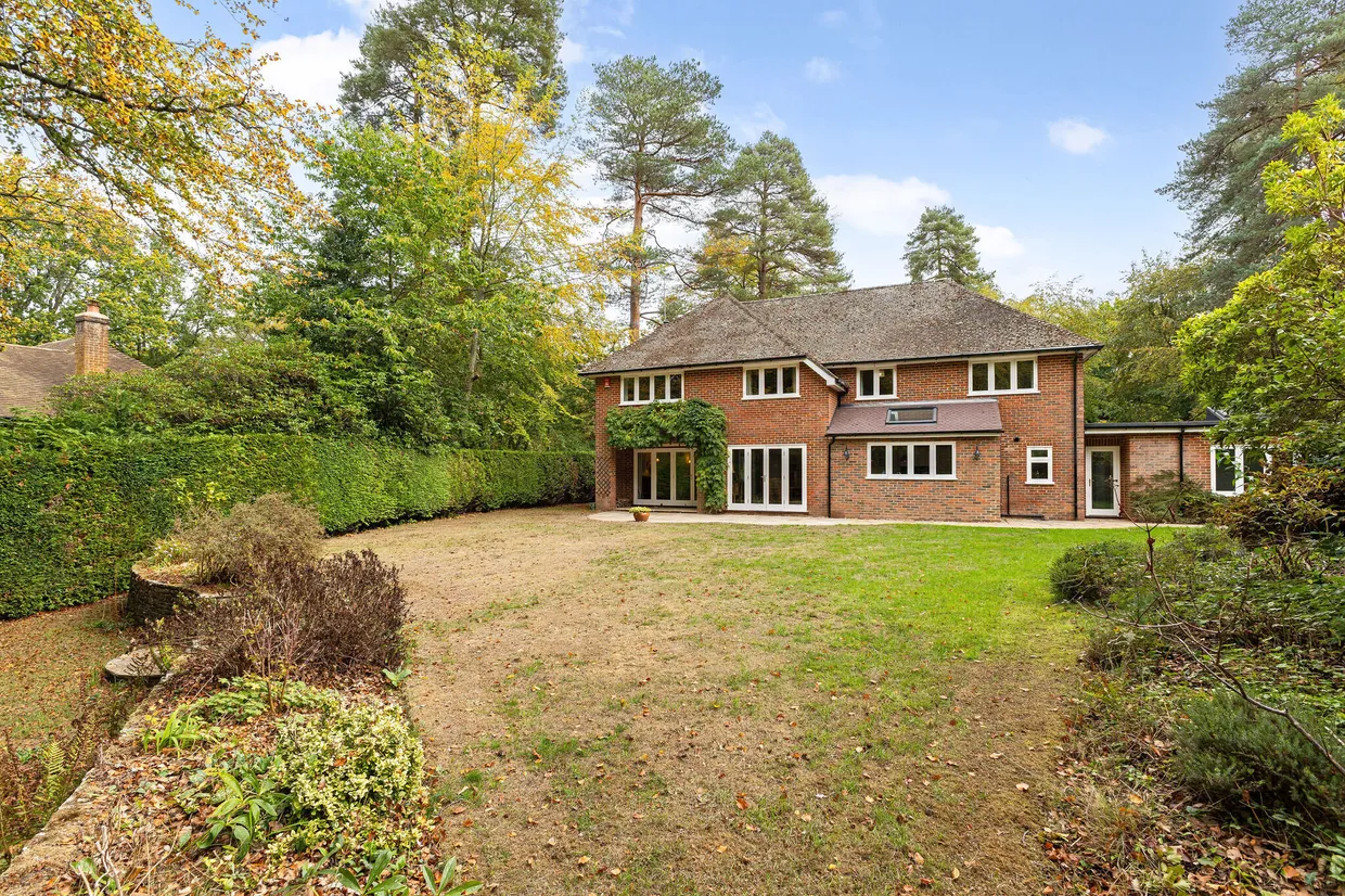 Gough Road, Fleet, GU51 photo 11