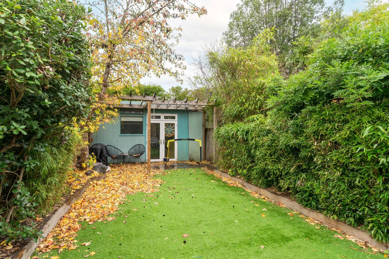 Atbara Road, Teddington, TW11 photo 12