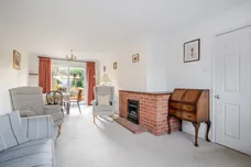Stonebridge Close, Marlborough, SN8 photo 4