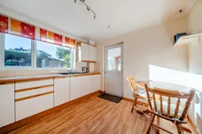 Stonebridge Close, Marlborough, SN8 photo 6