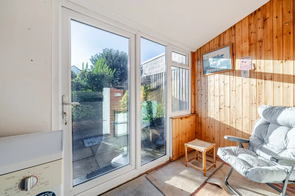 Stonebridge Close, Marlborough, SN8 photo 7