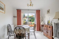 Stonebridge Close, Marlborough, SN8 photo 11