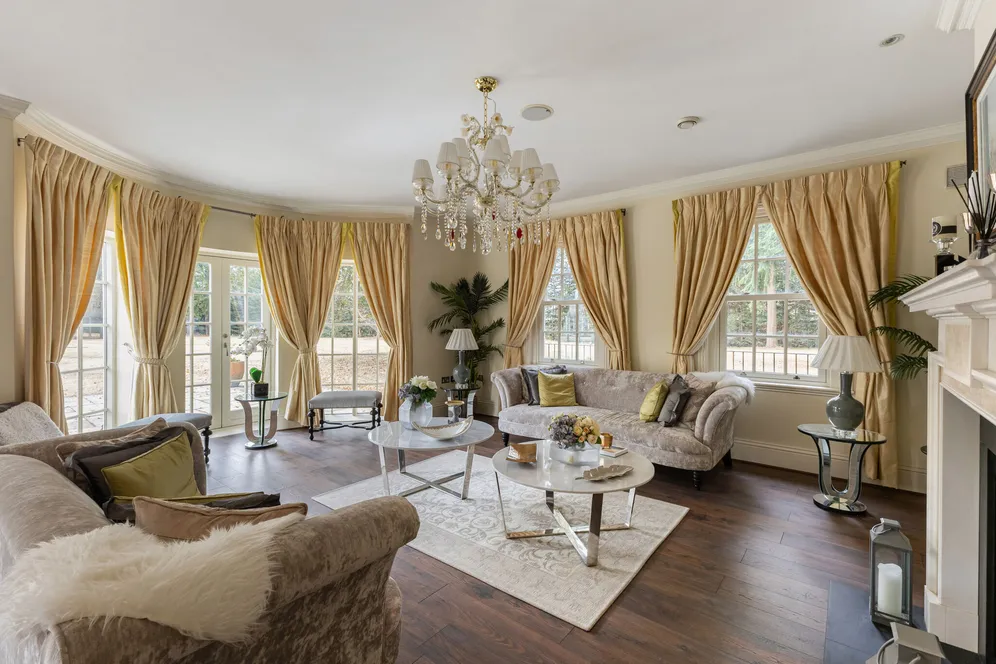 Over The Misbourne Road, Gerrards Cross, UB9 photo 3