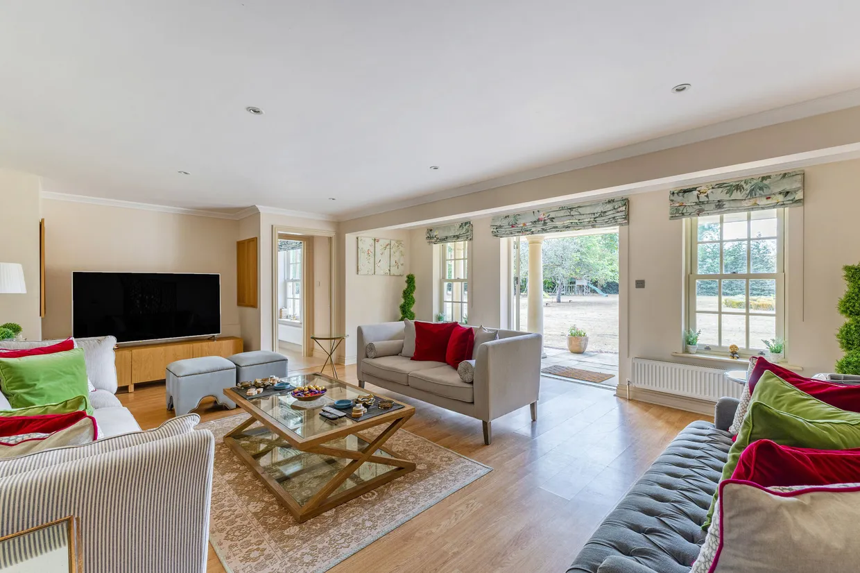 Over The Misbourne Road, Gerrards Cross, UB9 photo 12