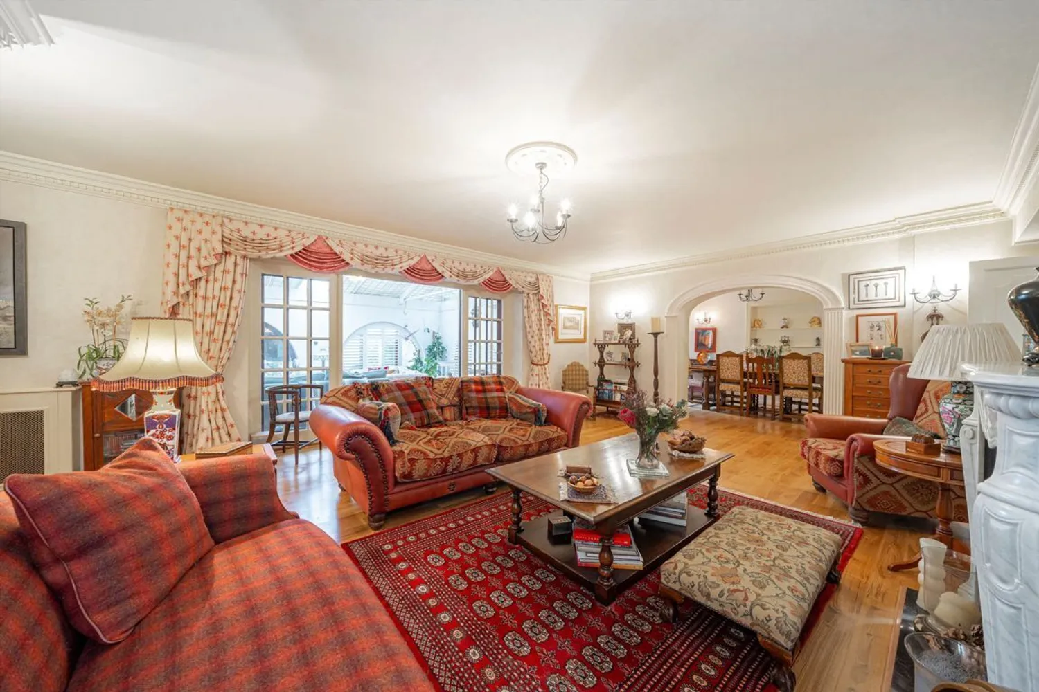 Silverdale Avenue, Walton-On-Thames, KT12 photo 5