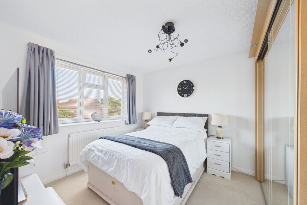 Warren View, Loddon Image 10