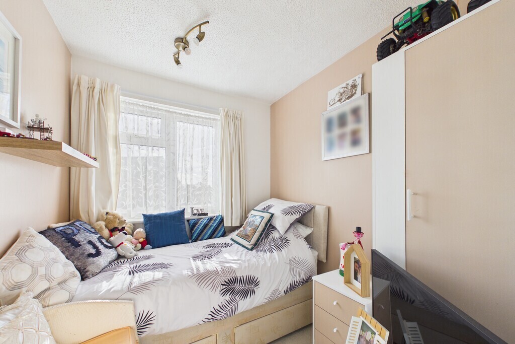 Warren View, Loddon Image 12