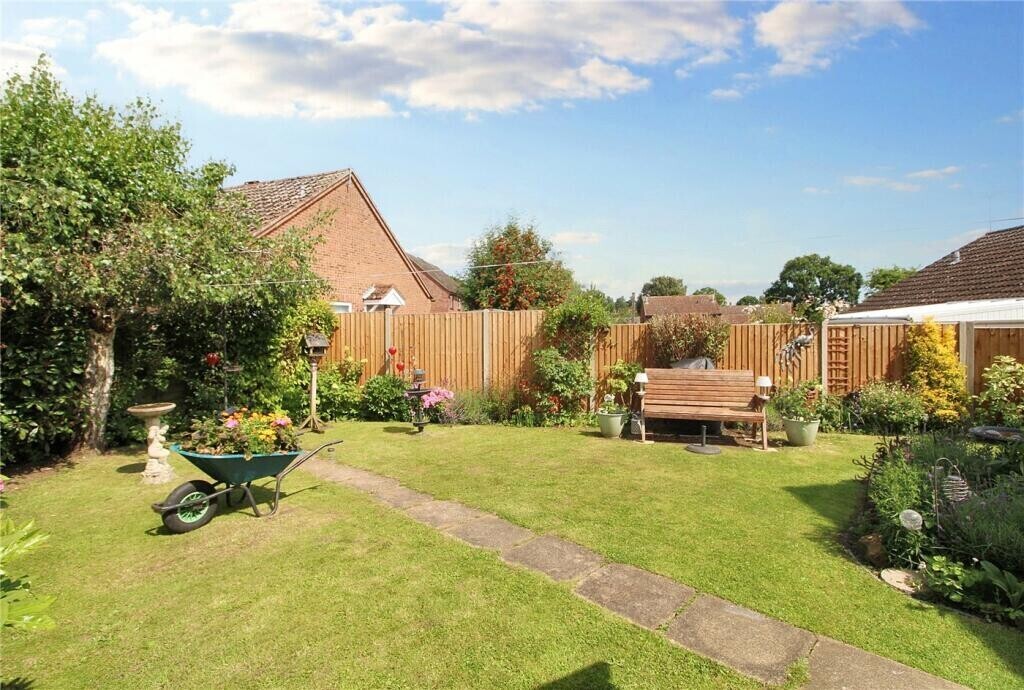 Warren View, Loddon Image 15