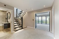 The Furlongs, Tadworth, KT20 photo 9