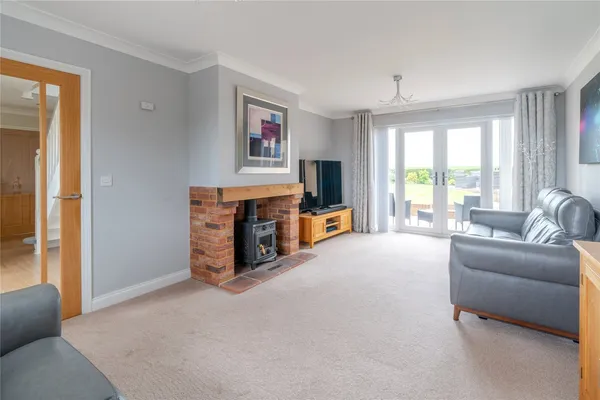 Combs, Stowmarket, IP14 photo 2