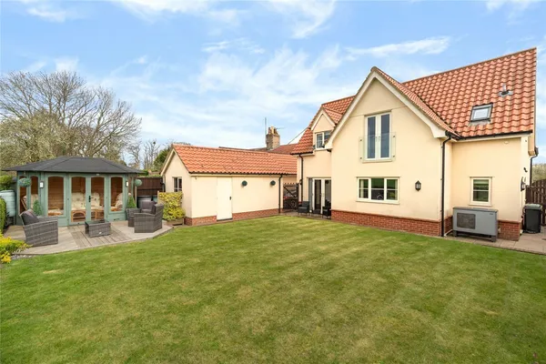 Combs, Stowmarket, IP14 photo 10