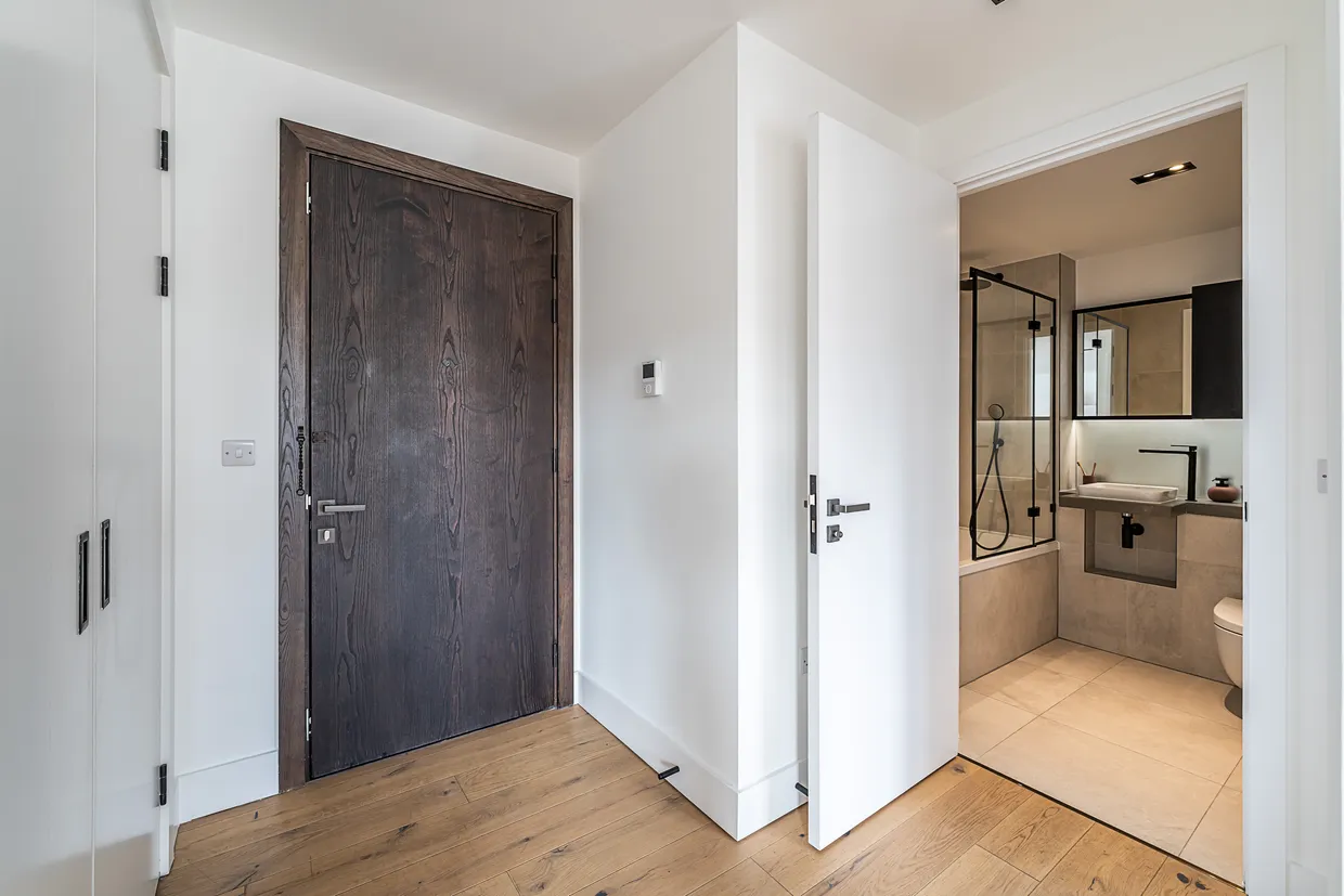 Keybridge, 17 Exchange Gardens, London, SW8 photo 9