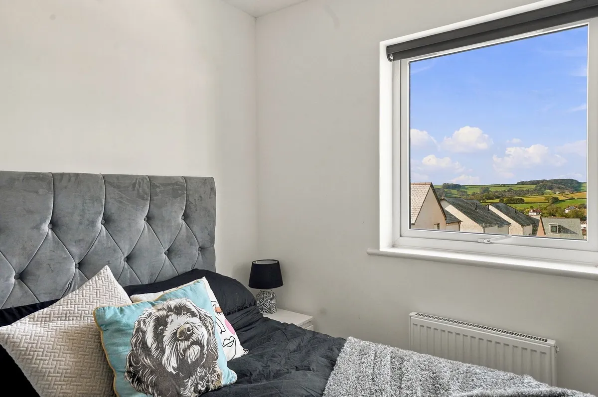 Applegate Way, Kingsbridge