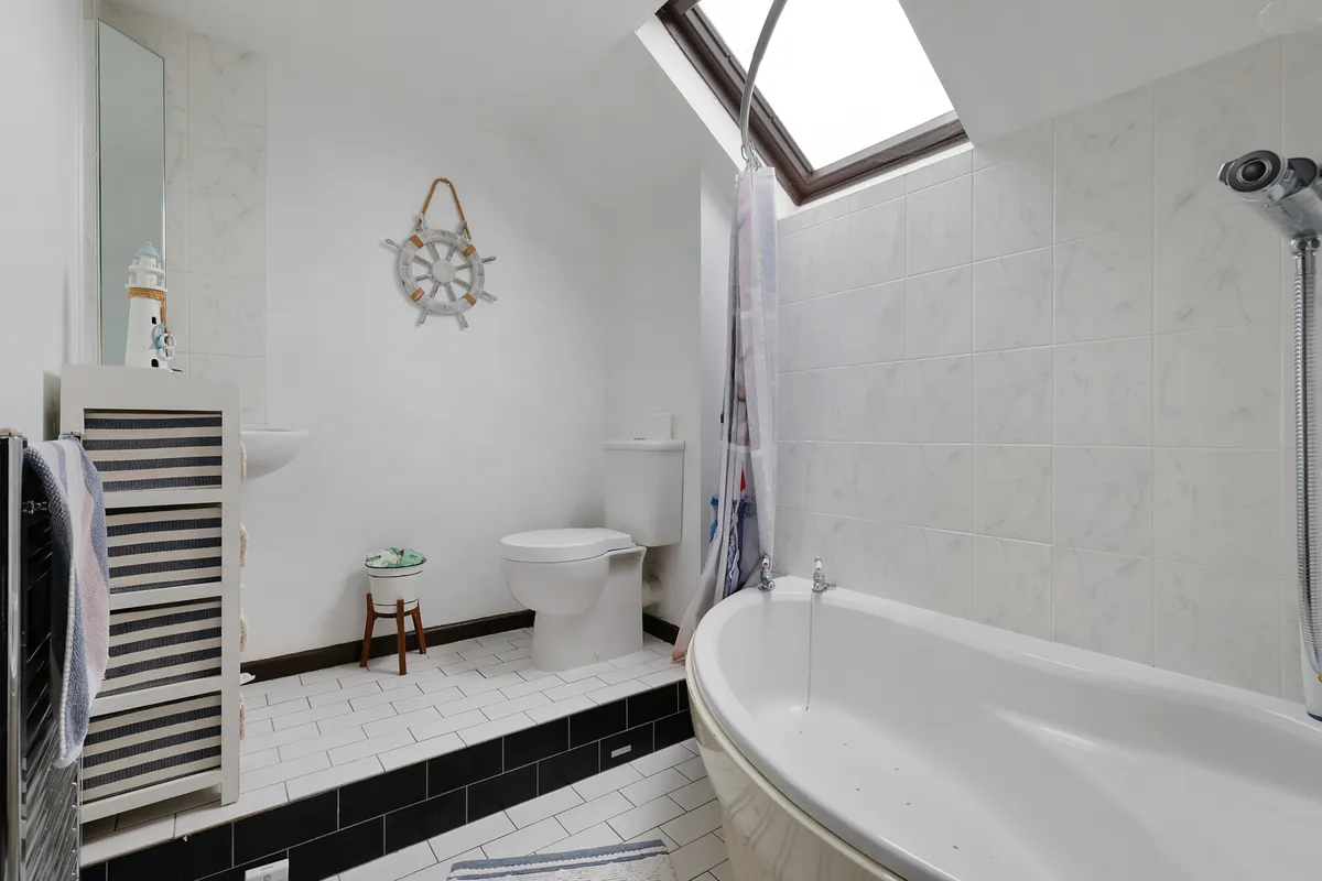 Wysemead, Horley, Surrey, RH6
