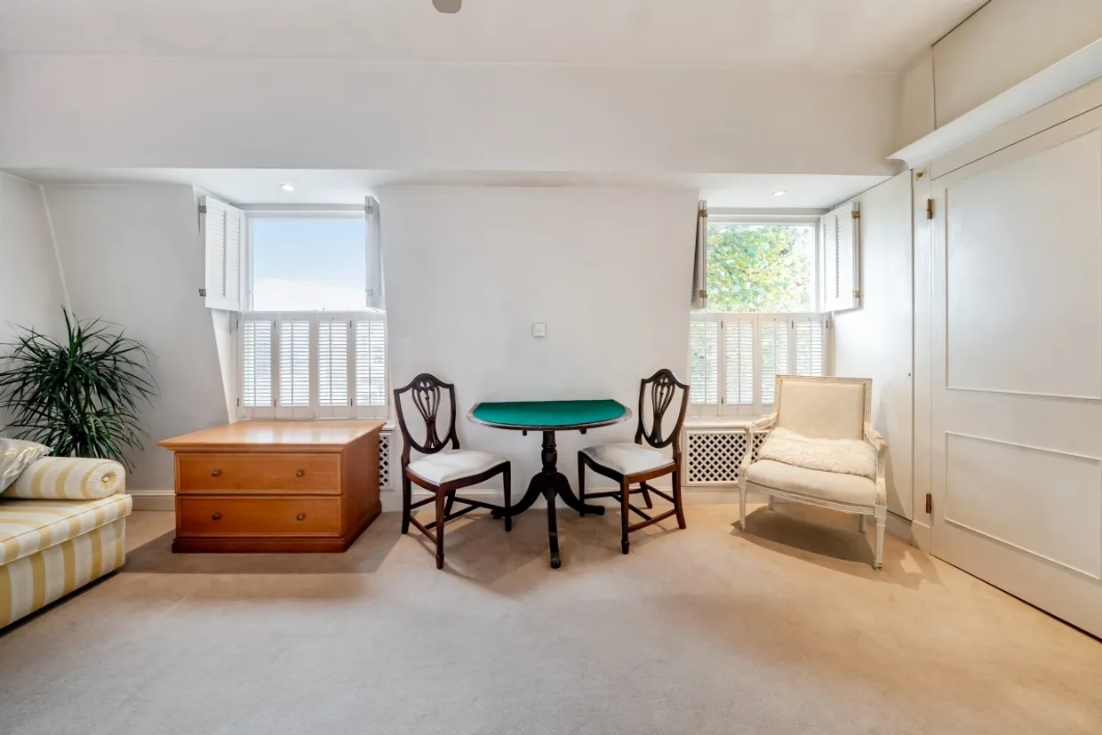 Upham Park Road London W4 photo 5
