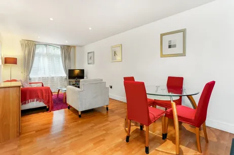 Pepys Street London EC3N