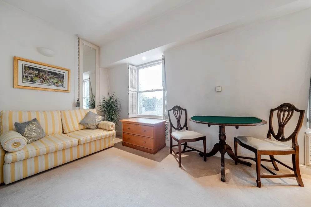 Upham Park Road London W4 photo 12