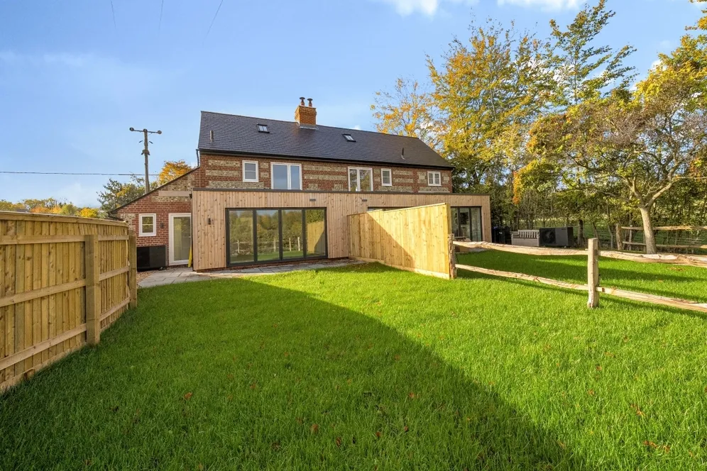 Castle Street Aldbourne SN8 photo 10