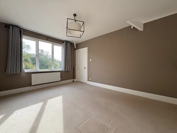 Whitebarn Road, SK9 photo 12