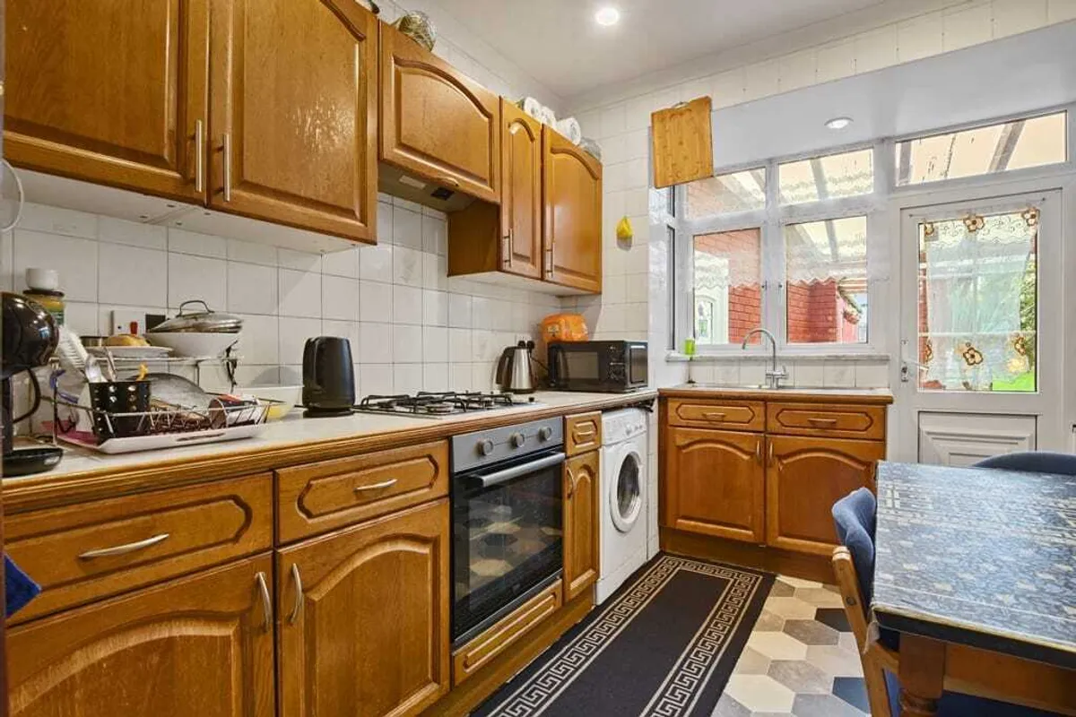 Dollis Hill Lane, London, NW2