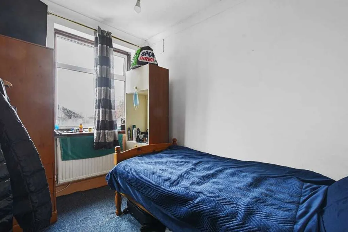 Dollis Hill Lane, London, NW2