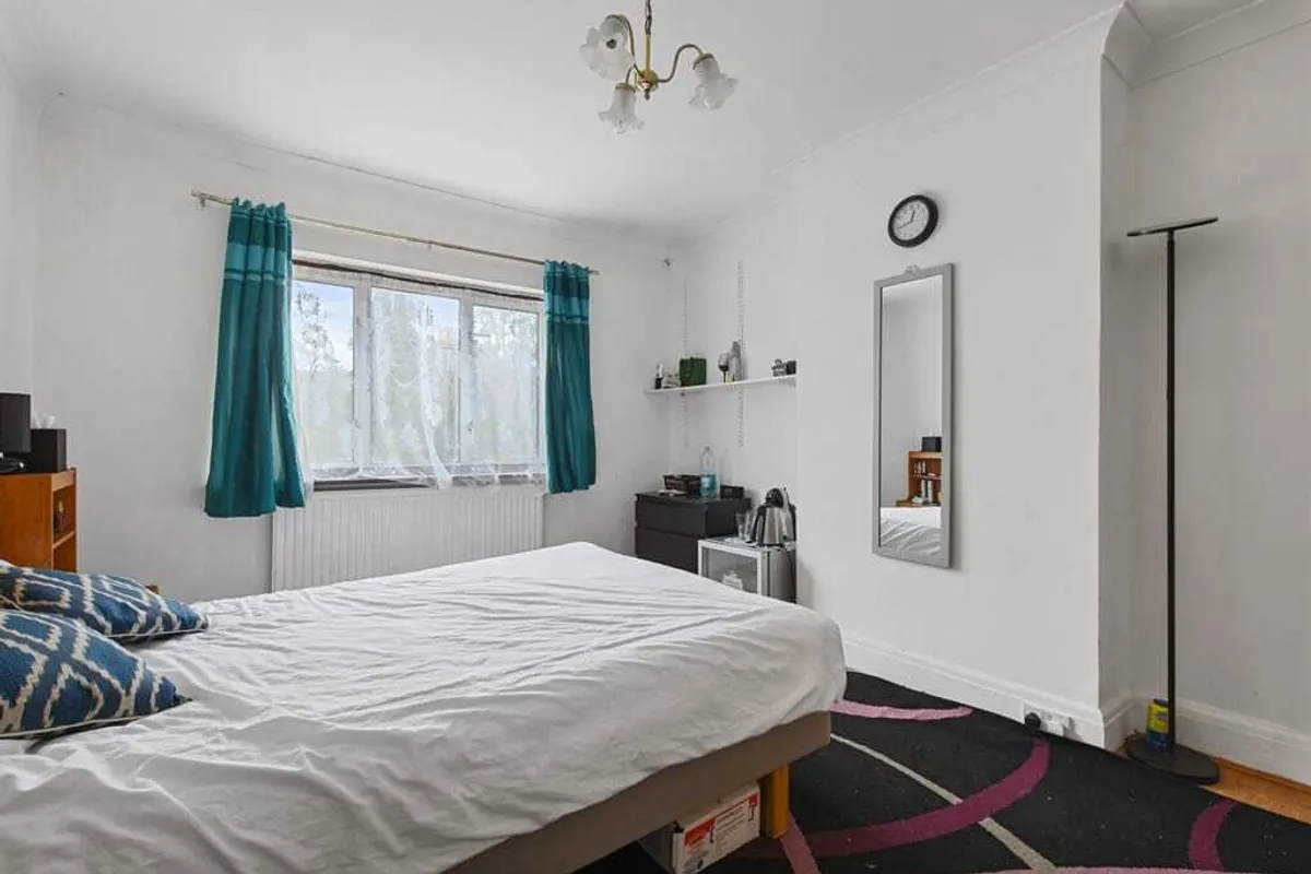 Dollis Hill Lane, London, NW2