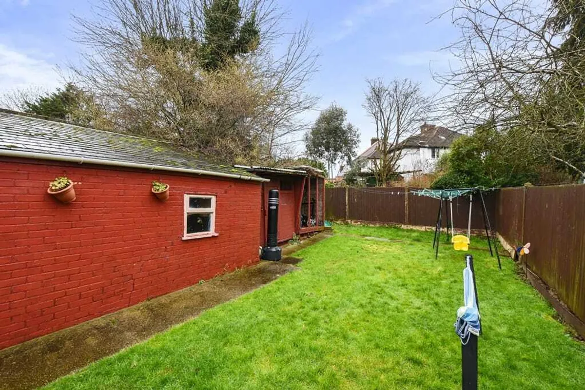 Dollis Hill Lane, London, NW2