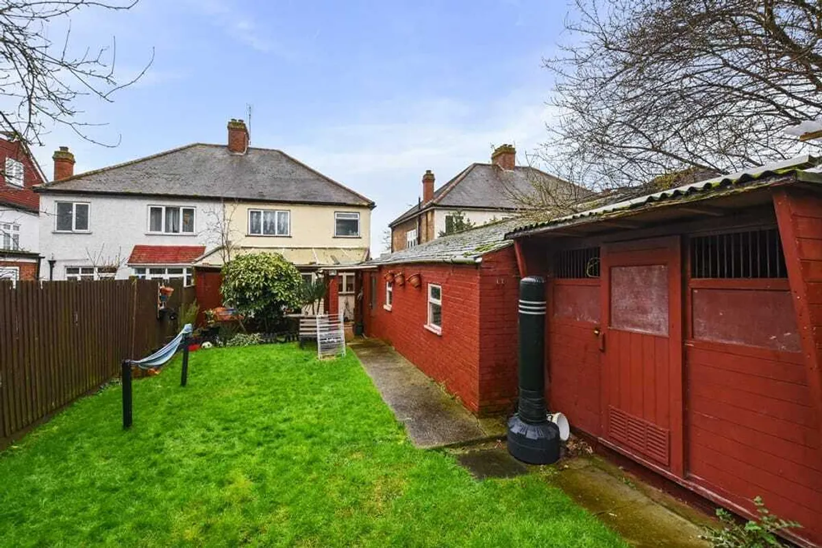 Dollis Hill Lane, London, NW2