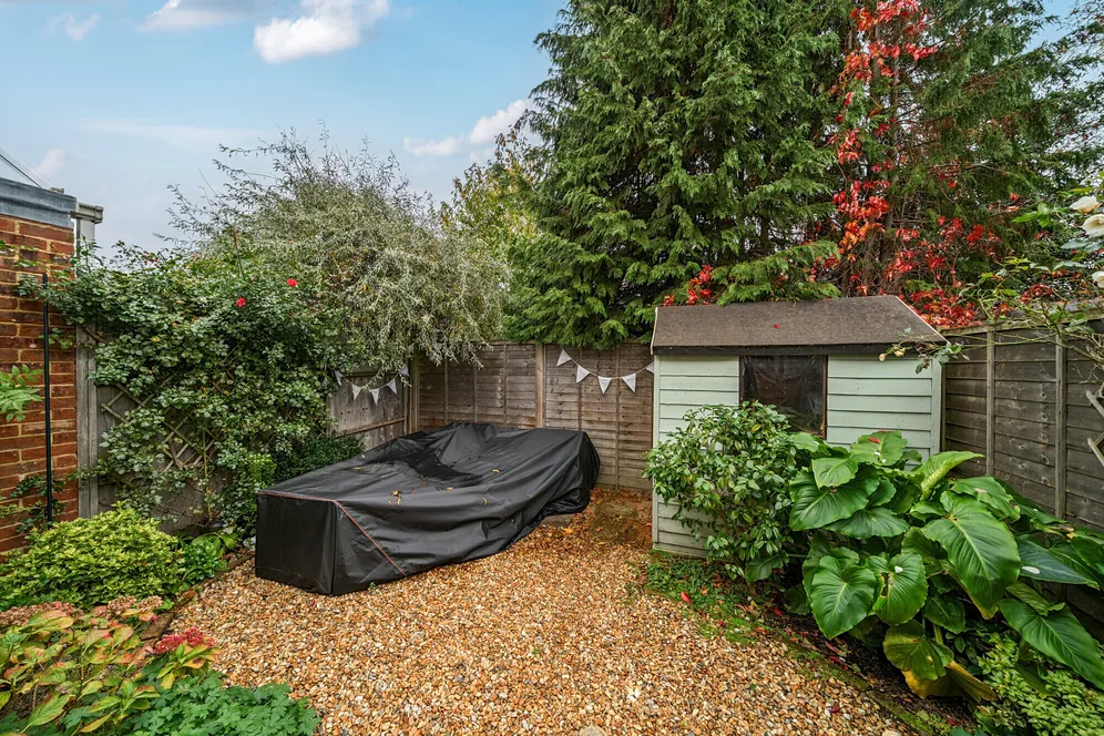 Eastbrooke Road, Alton, GU34 photo 9